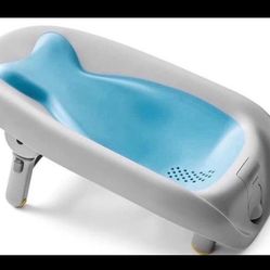 Skip Hop Baby Bath Tub, Moby Recline And Rinse Recline Bather  Open box item   I