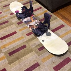 Ladies 147cm Dc Snowboard Burton Lexa Bindings $75
