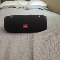 (JBL XTREME 2 ) Blue Tooth Spear