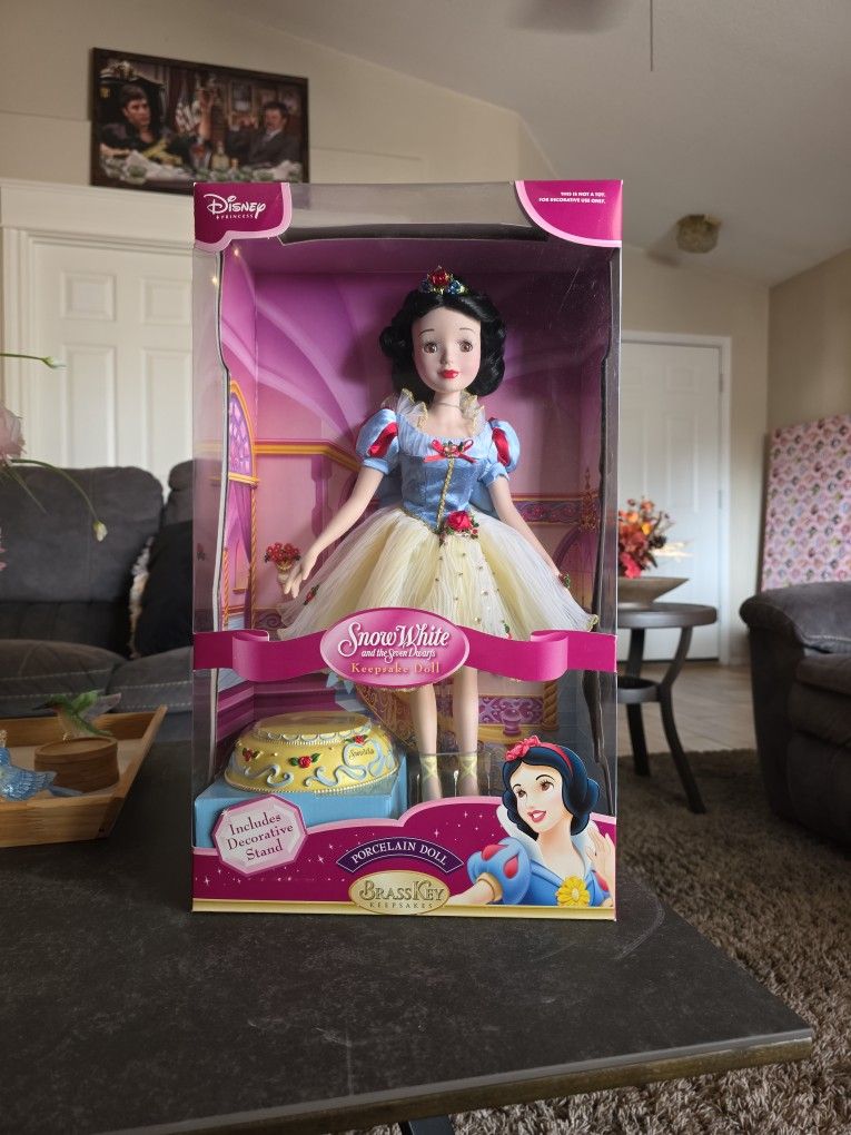 Porcelain Doll Snow White
