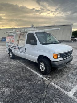 2004 Ford Econoline