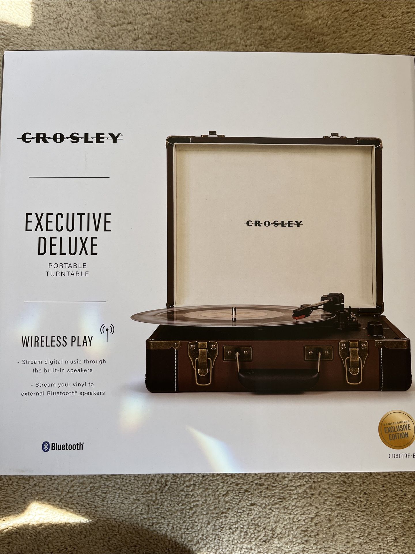 Crosley Executive Deluxe Portable Turntable