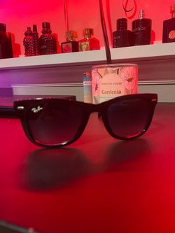 Ray-Ban Wayfarer Sunglasses Black