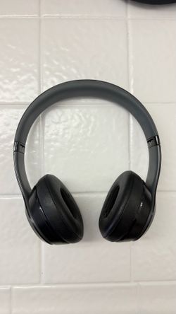 Beats Solo Wireless Headphones