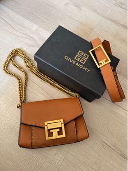 Gvenchy purse and belt