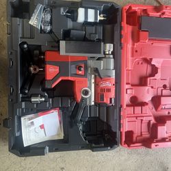 Milwaukee Fuel Mag Drill