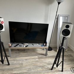 Solo Speakers