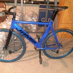 Jamis Sonic Fixed Gear bike 2016 fixie for Sale in Brooklyn, NY