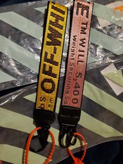 New Off-White oversized keychain
