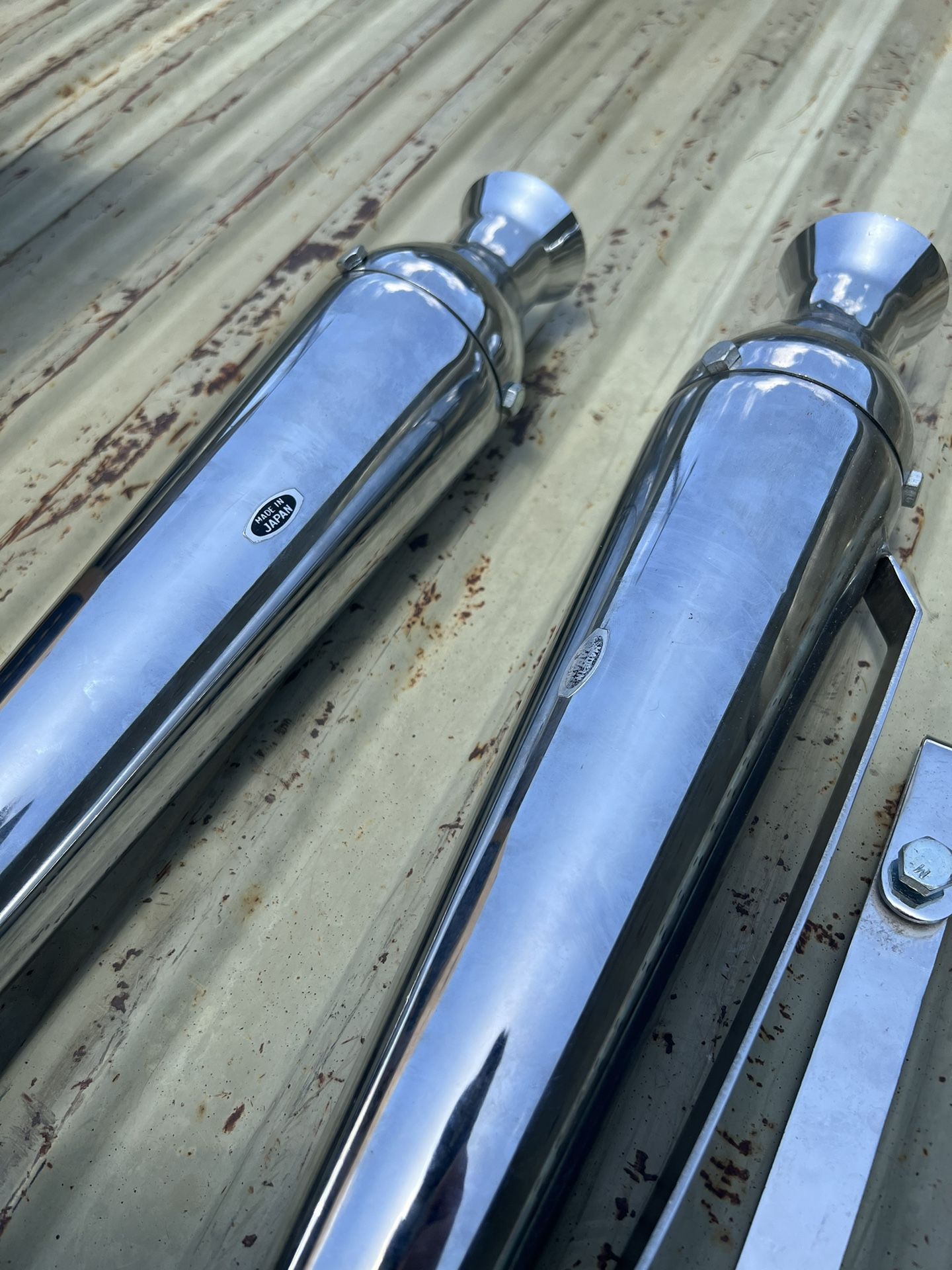 NOS Superior Mcm 1.5” Cocktail Shaker Exhaust Mufflers