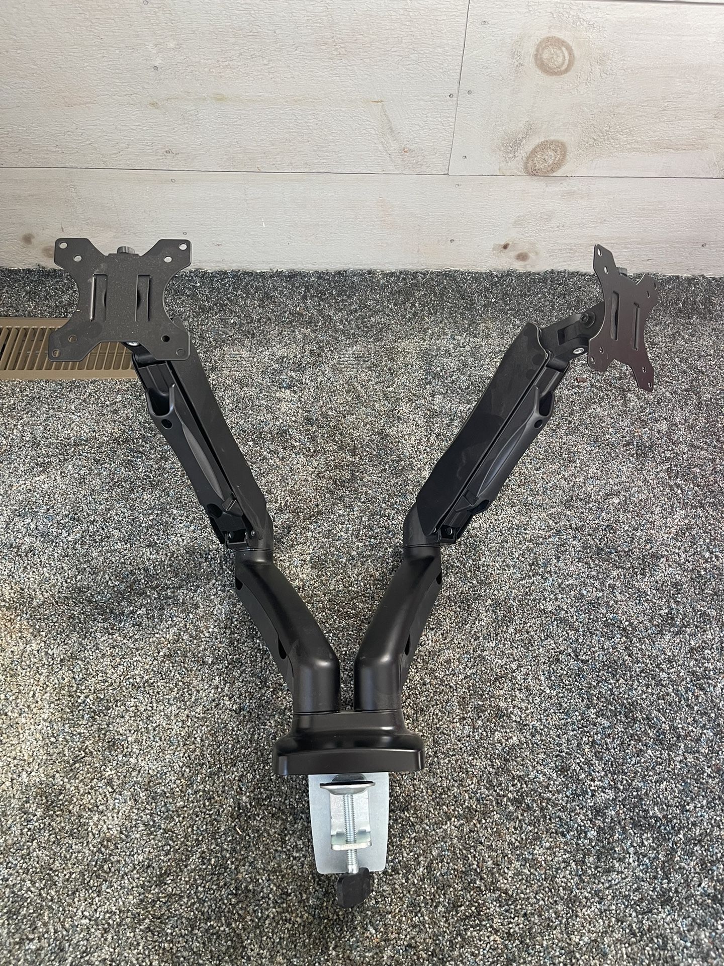 Dual Monitor Arm Mount