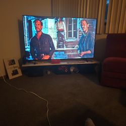 75 In Flat Screen 