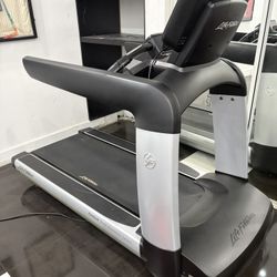 For Sale: Gym Accessories Package – Dumbbells & Weights 🏋️ Miami Gardens