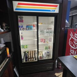 True Brand Commercial 2 Door/Sliding Refrigerator 