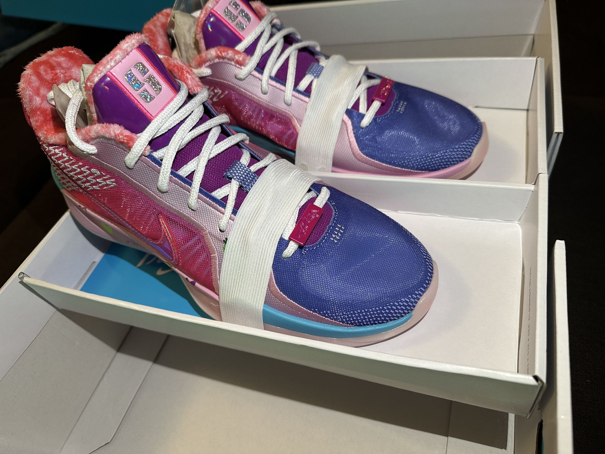 Nike Sabrina 2 Doernbecher  W Size 10.5 M Size 9