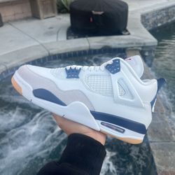 Jordan 4 Retro SB “Navy” Sizes 5.5, 6, 8, 8.5 and 10.5
