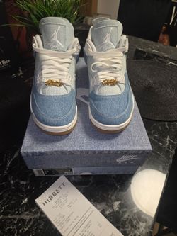 Jordan retro 4s Size 9.5 womens 8 mens excellent condition
