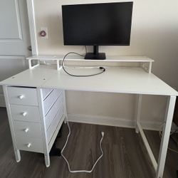 LG screen and White Desk 