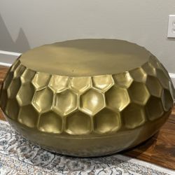 SAFAVIEH Roxanna Coffee Table