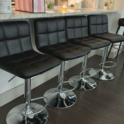 4 Bar chairs 