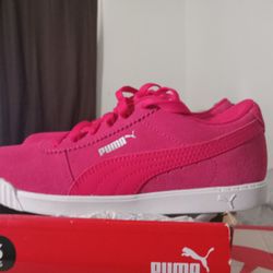 Women's Pumas 