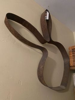 Bunny Wine Barrel Strap Art