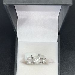 Diamond Ring 18kt Gold 