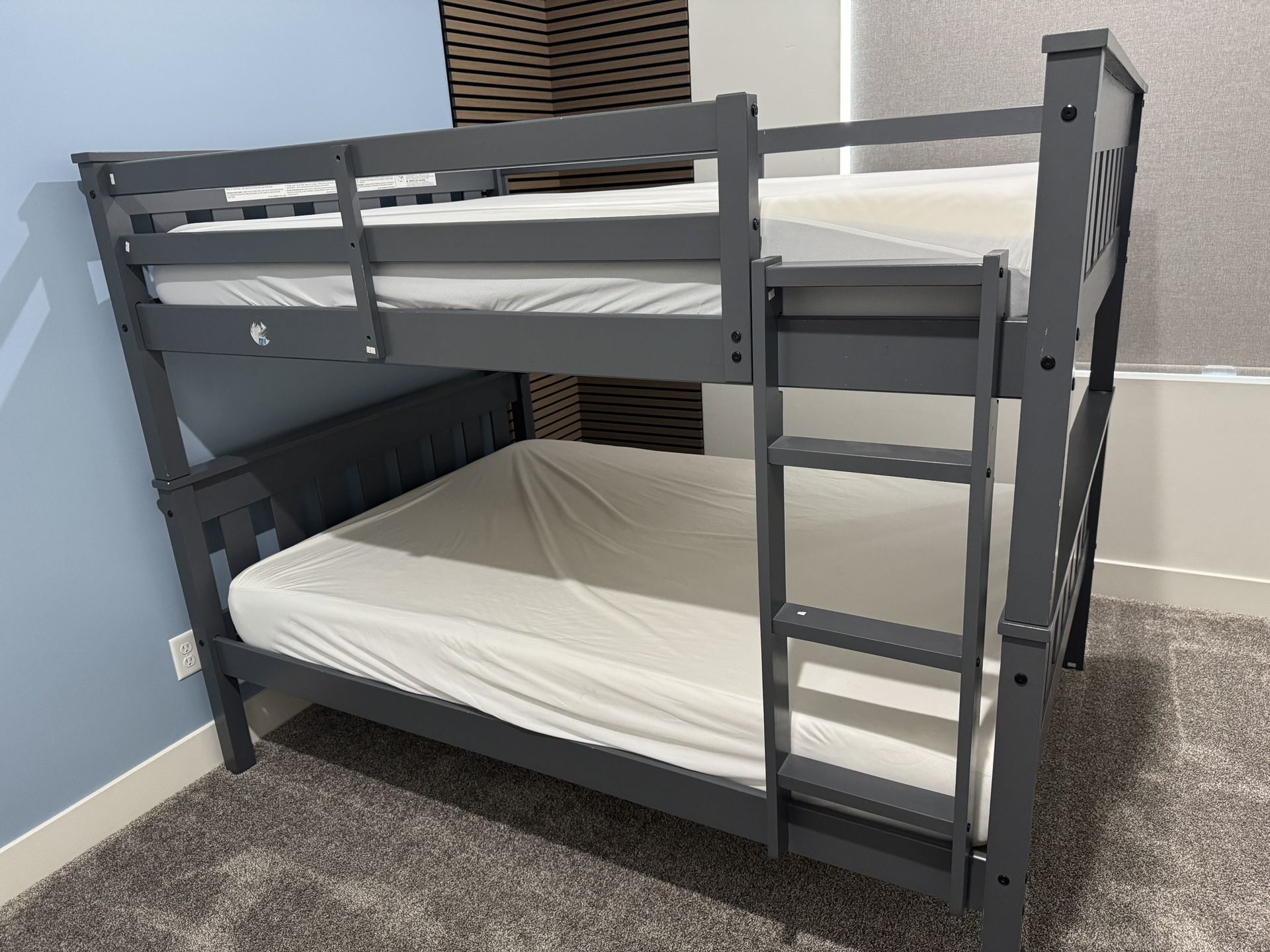 Solid Wood Full Over Full Bunk Bed With Two Full Matresses
