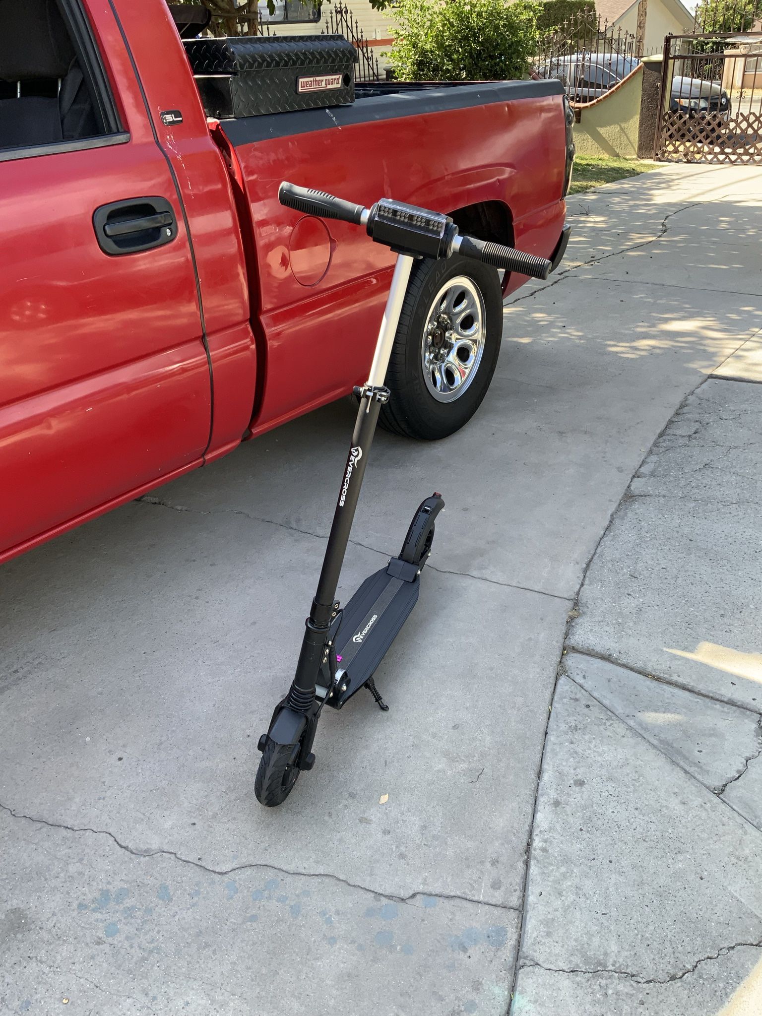 Brand New Electric Scooter By EverCross, Electric Scooters, Electric Bikes, Go-Karts, Hover Boards, Gas Scooters, Pocket Bikes