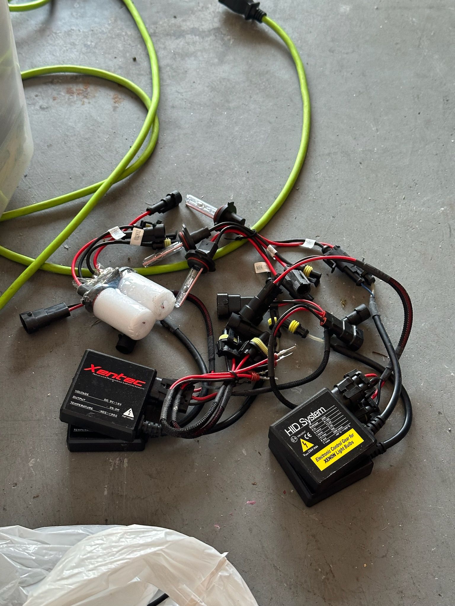 Xenon light 9006/HB4 (2 Sets)