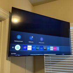 55in Samsung TV With Apple TV 