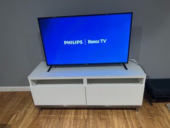 42 inch Philips LED TV with elegant stand