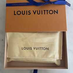 Louis Vuitton (LV) Wallet