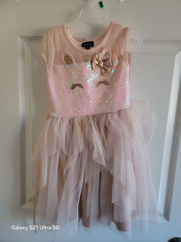 Girls Dress.