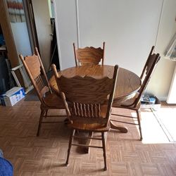 Oak Table And Chairs