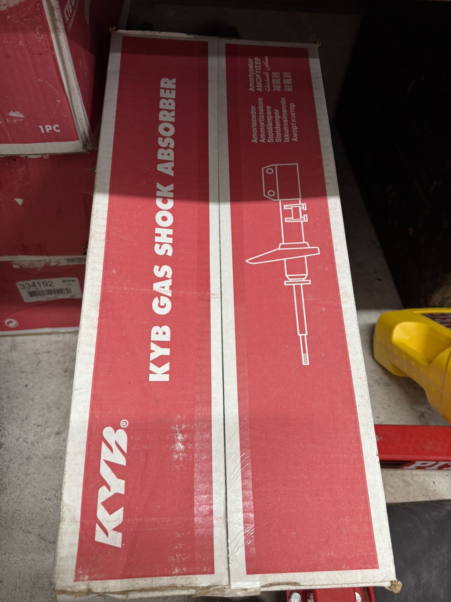 Brand New KYB Struts