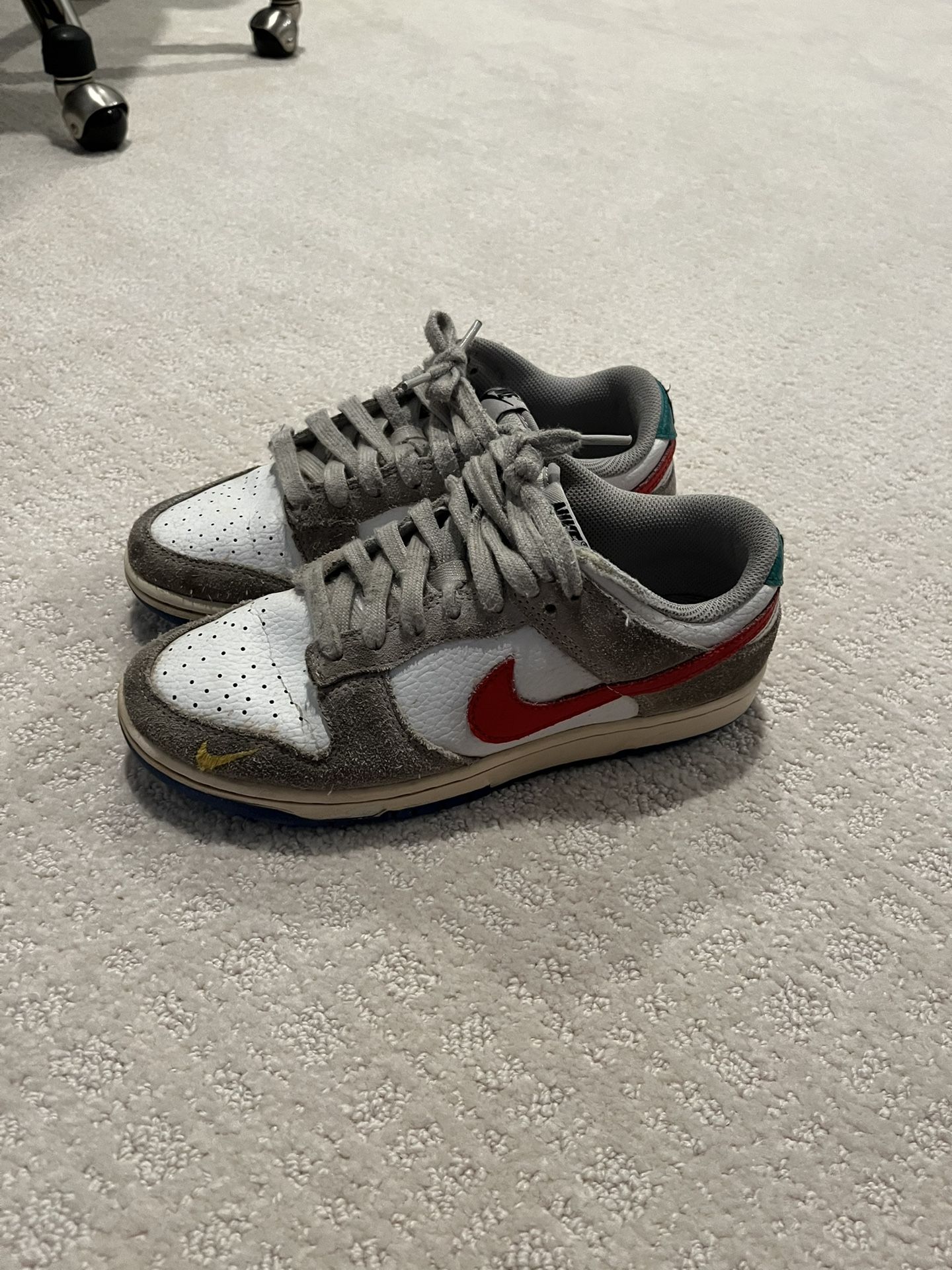 Nike Dunk “Light Iron Ore Red Blue” size 6.5