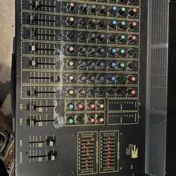 Biamp 829 Powered 8-Channel Mixer  