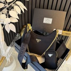 Prada Re-Edition 2005 Re-Nylon bag