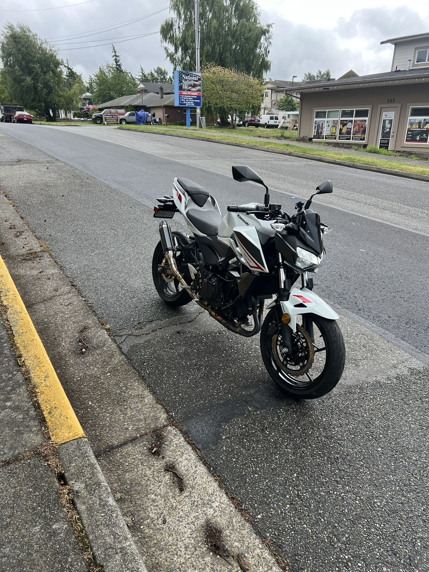 2023 Kawasaki Z400