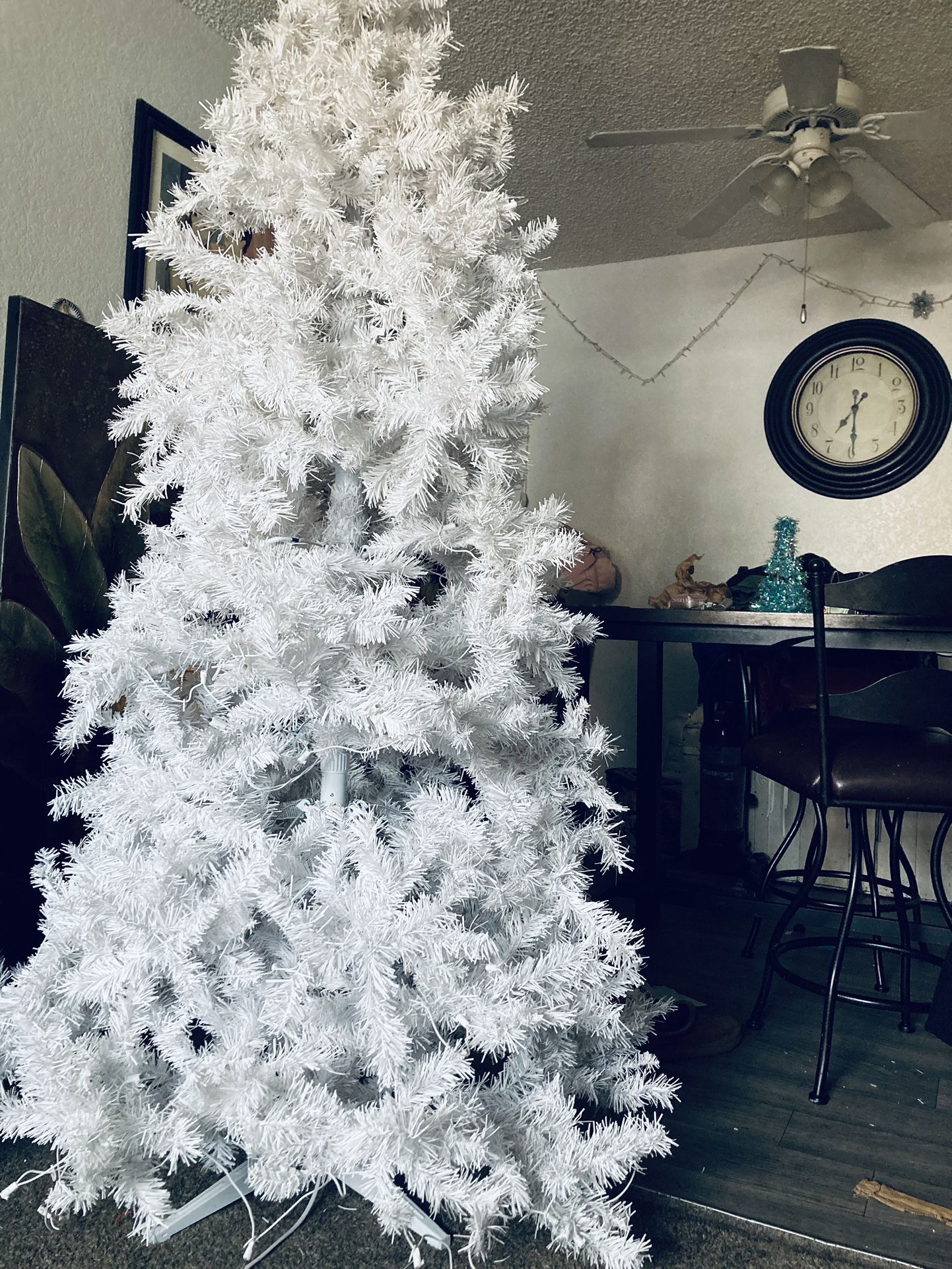White Christmas Tree 