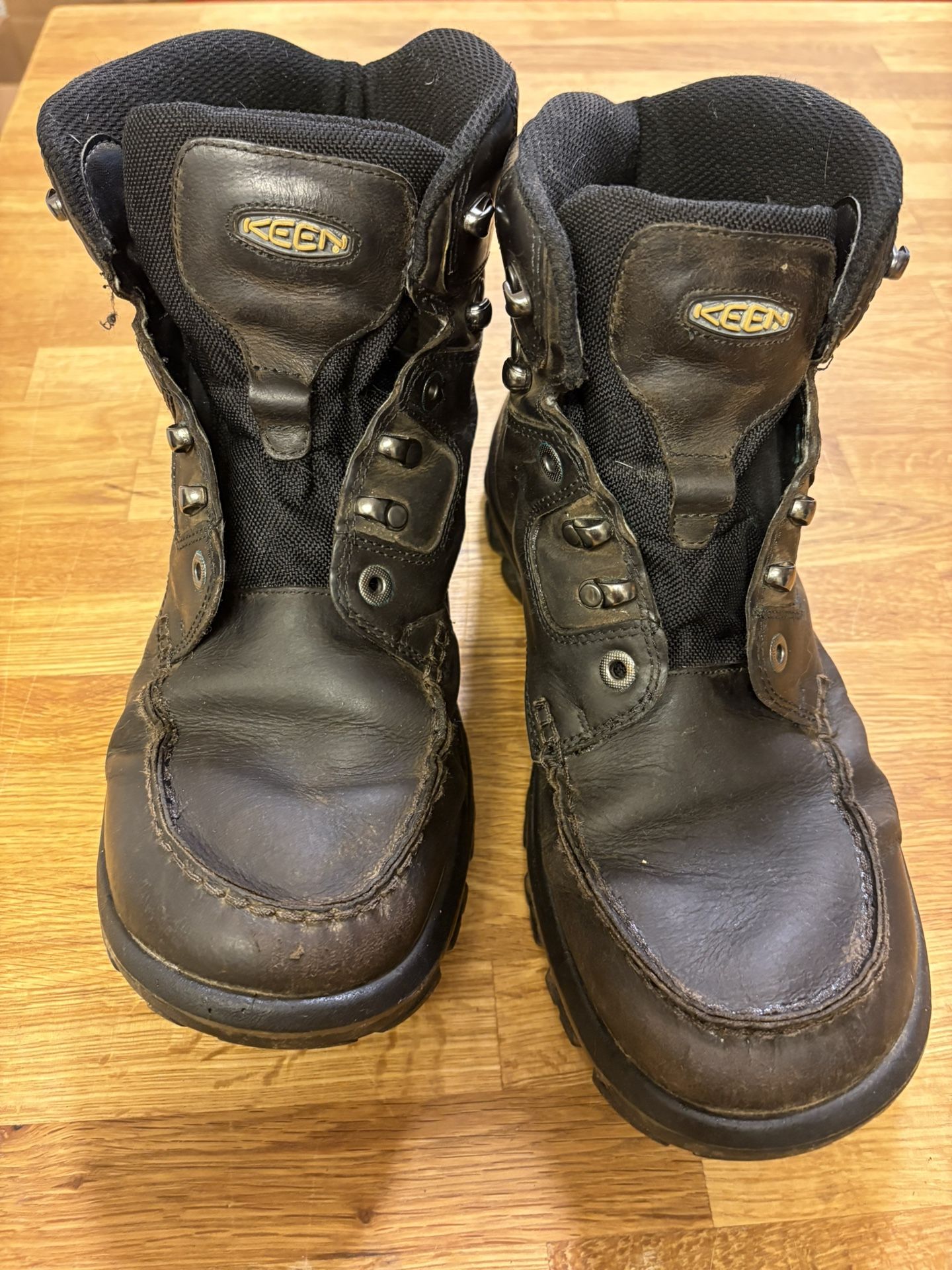 Keen Boots Size 11.5