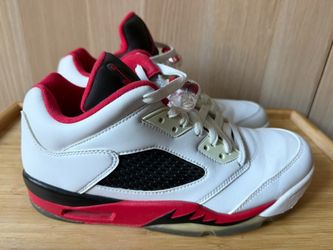 Jordan 5 Retro “Fire Red Black Tongue” 2013 — Size 9