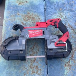 Milwaukee Bandsaw