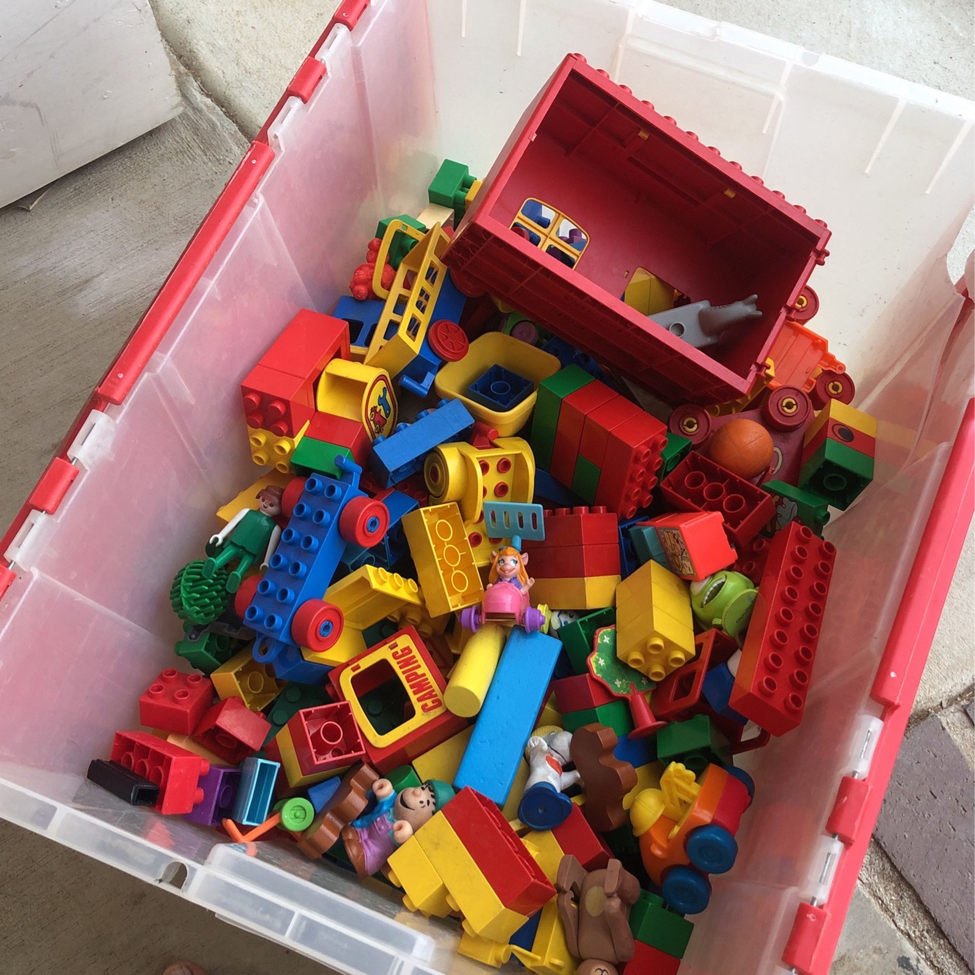 Forventning Plante træer lukker Lego Duplo Blocks- HUGE Set- $20 for Sale in Riverside, CA - OfferUp