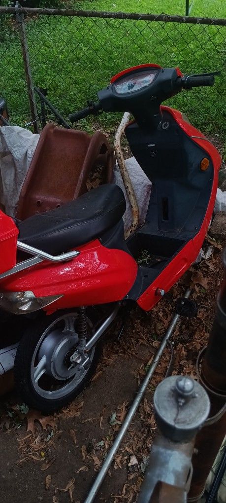 red Voy Phantom 4 electric moped.