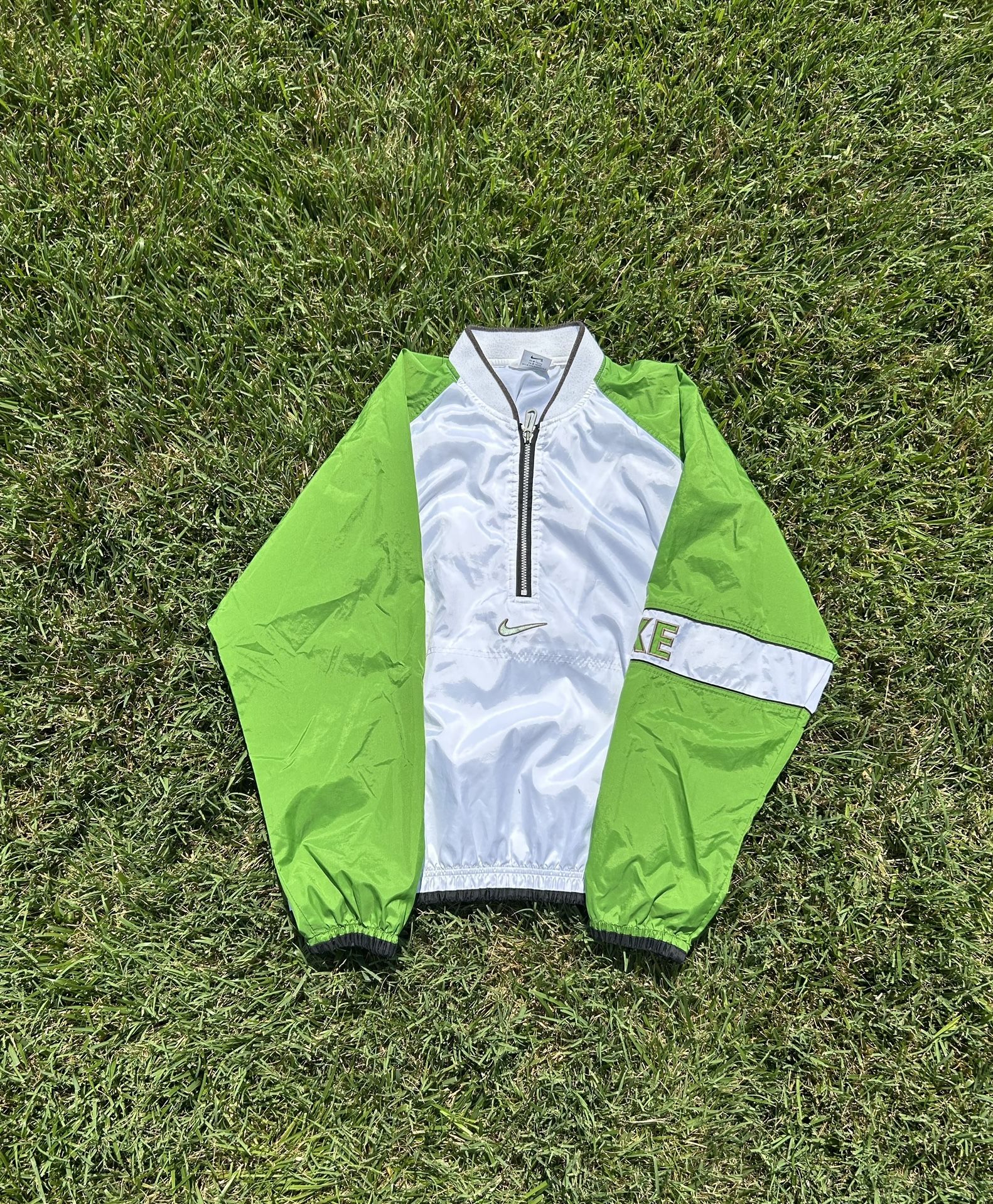 Vintage Nike Quarter Zip Green and White Windbreaker - Small