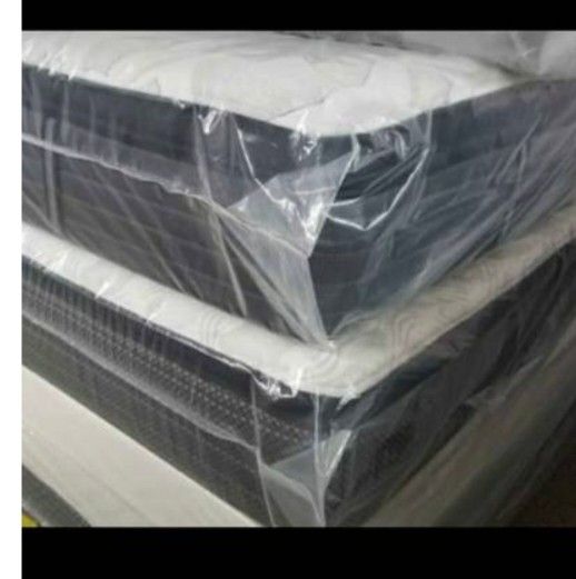 King size new thick pillow top bed can deliver