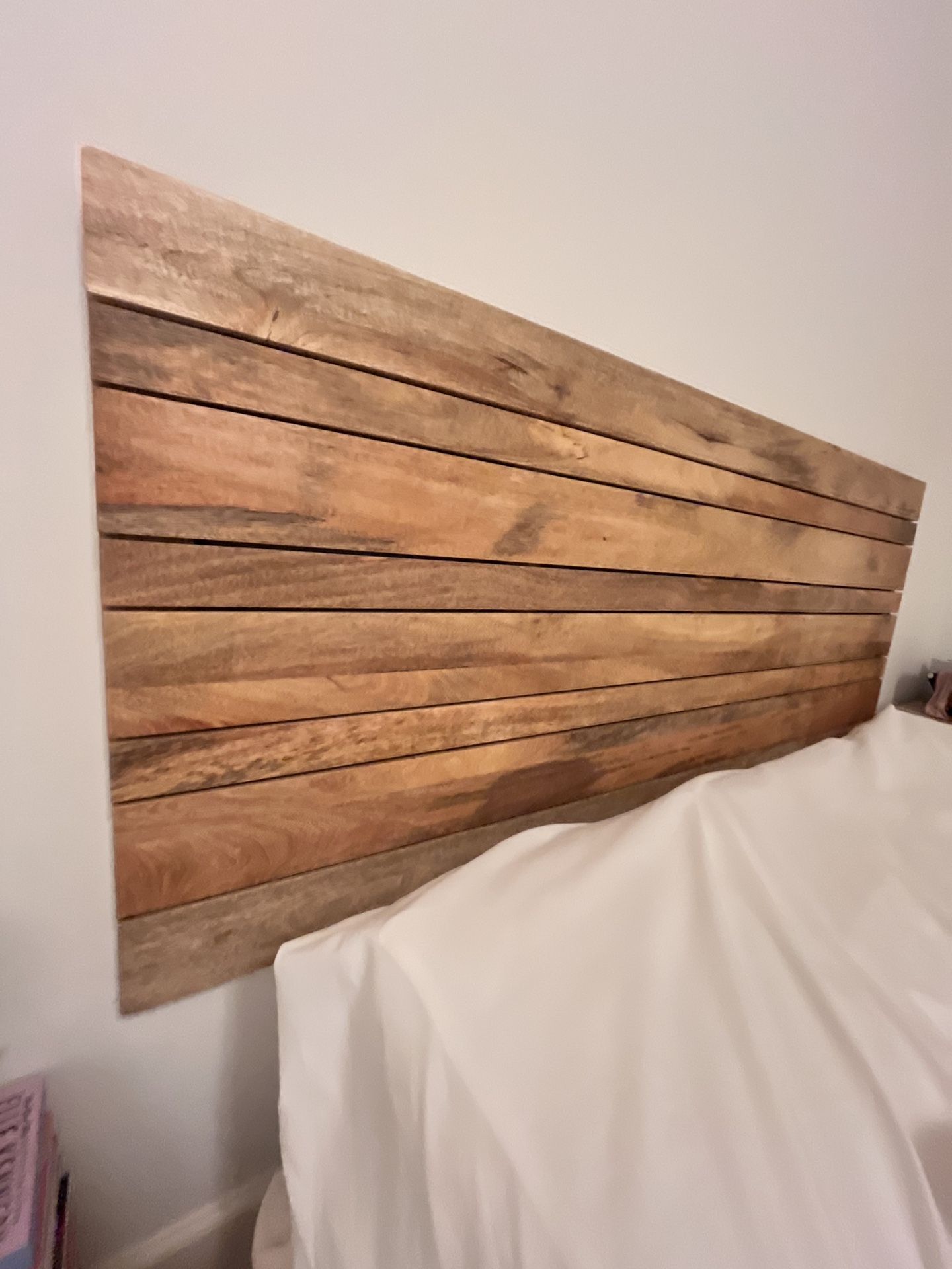 Headboard 