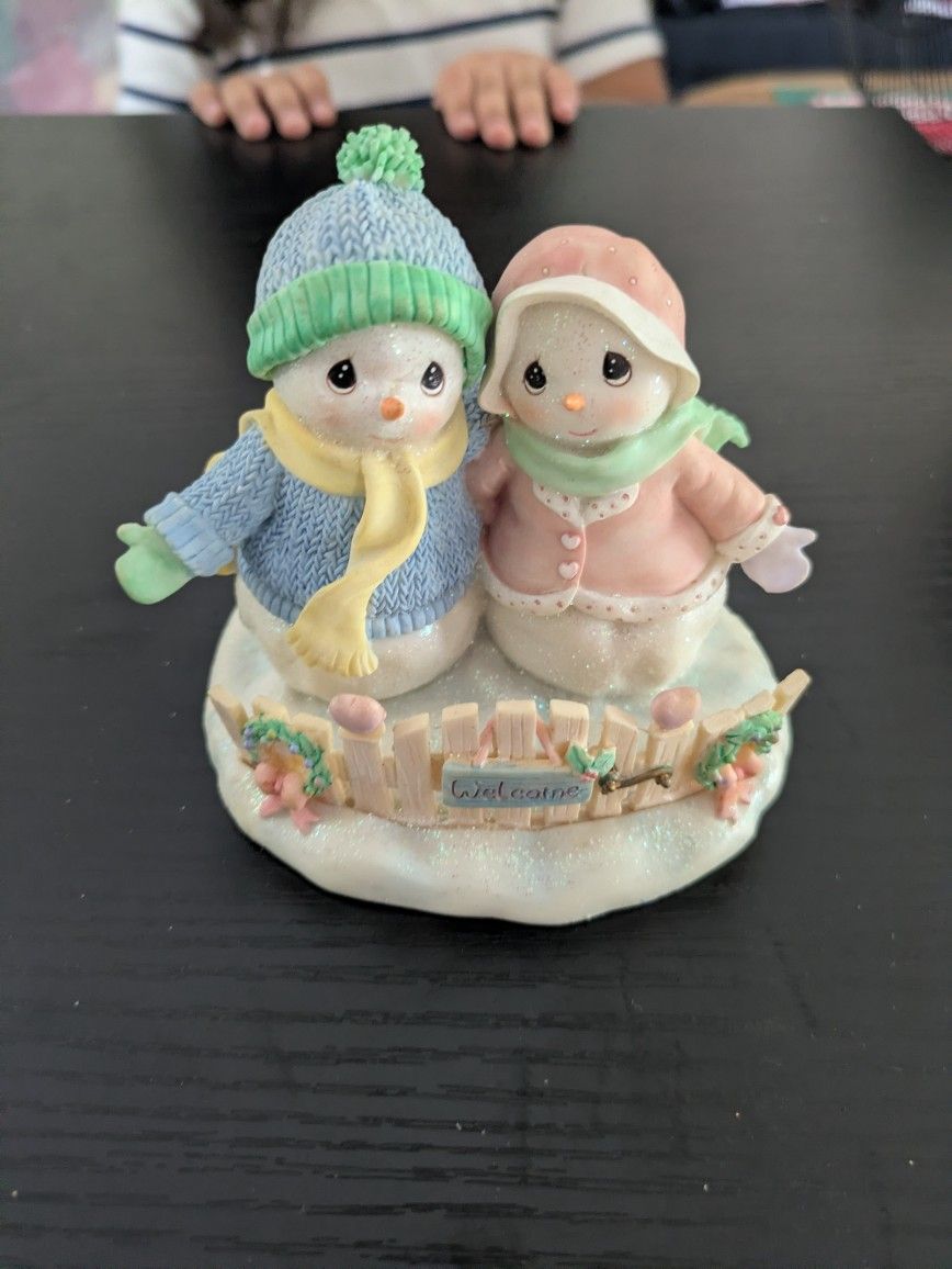 Precious Moments Figures
